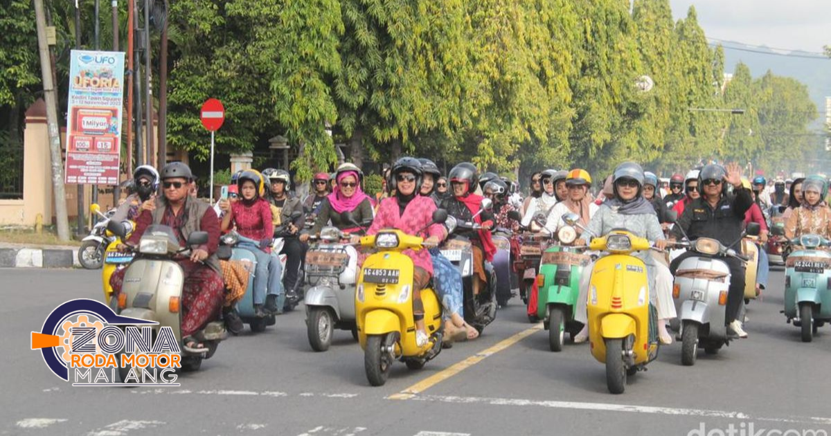 Keliling Kota Lebih Keren Bareng Vespa Matic   Nikmati keliling kota dengan sewa Vespa Matic mudah dan nyaman